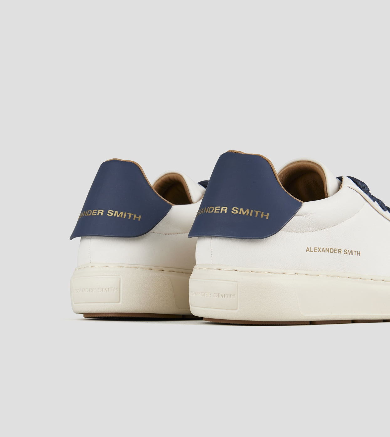 ALEXANDER SMITH- | Atelier Fratelli Carbè