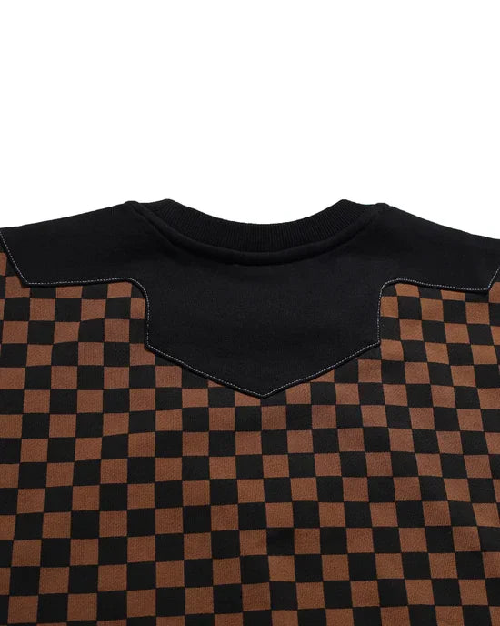 Maglia uomo a quadri marrone e nero con dettaglio nero sul colletto, stile streetwear