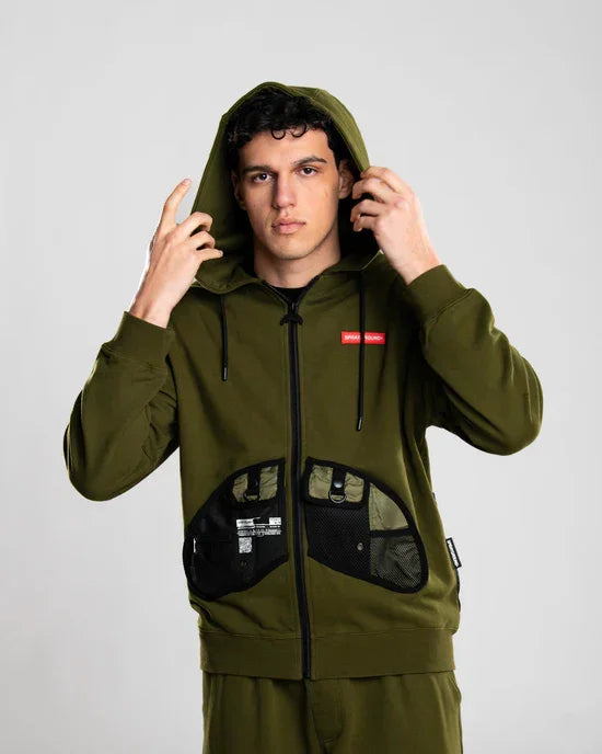 Felpa uomo verde militare con cappuccio e tasche frontali particolari, stile streetwear