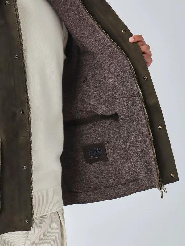 Giacca Gordon The Jack Leathers in pelle suede verde scuro - dettaglio tasche e bottoni a pressione