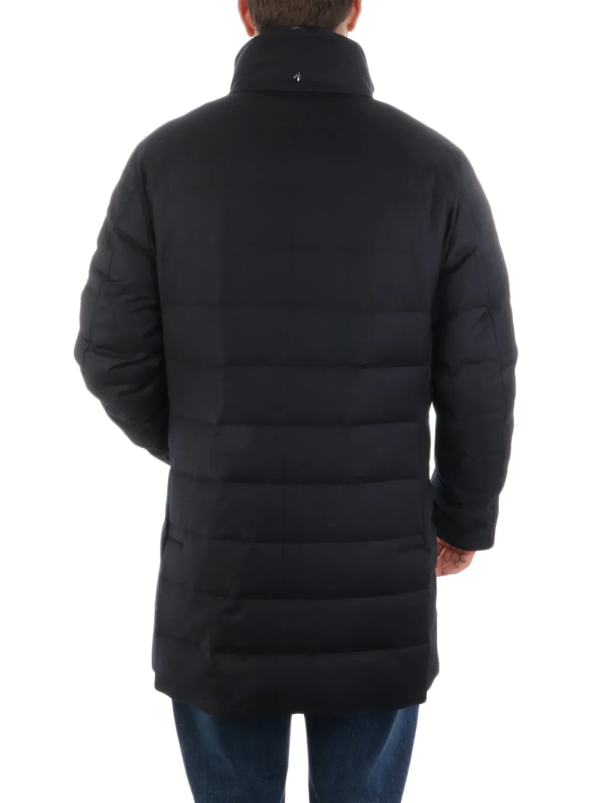 Piumino uomo nero trapuntato, vista posteriore, moda invernale elegante casual.