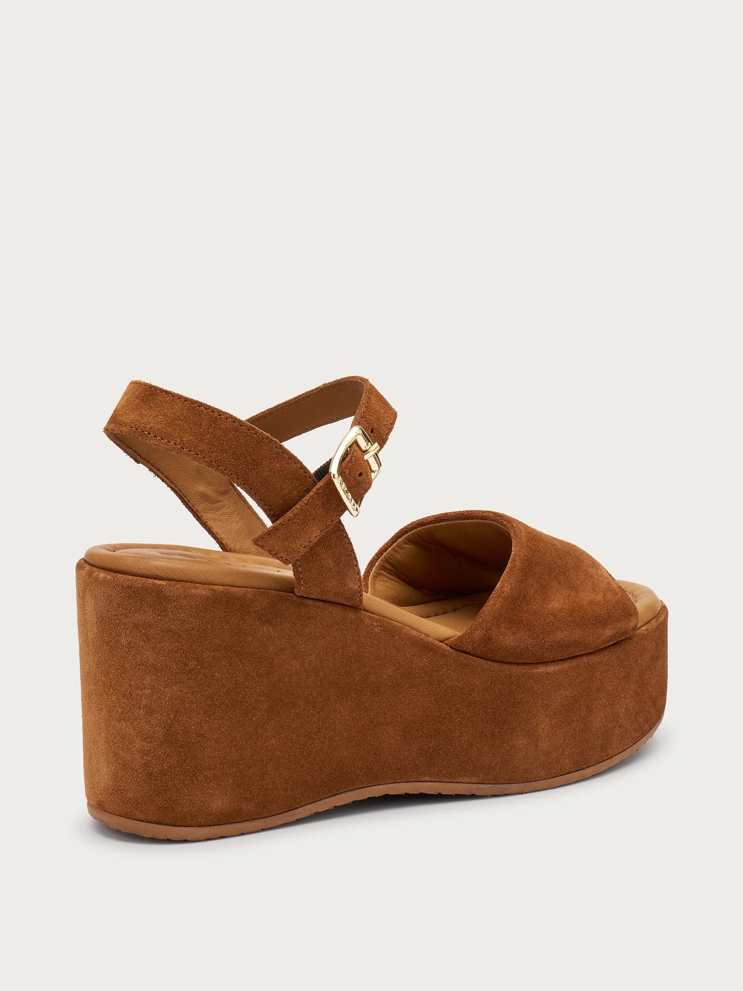 Sandalo donna marrone in suede con zeppa alta e cinturino, accessori moda estiva