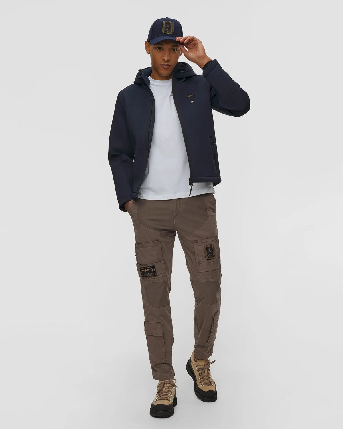 Giacca blouson con cappuccio Aeronautica Militare Blu Navy - Dettaglio petto e logo