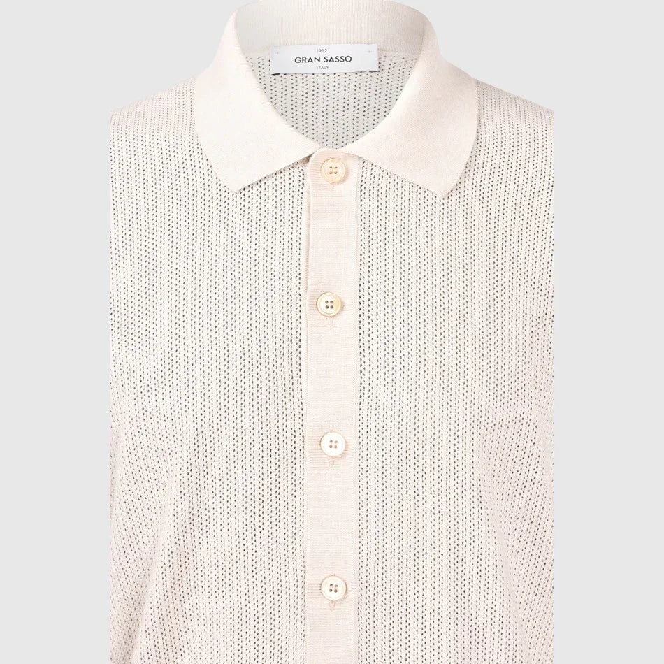 maglia uomo beige traforata a manica corta con bottoni e colletto classico
