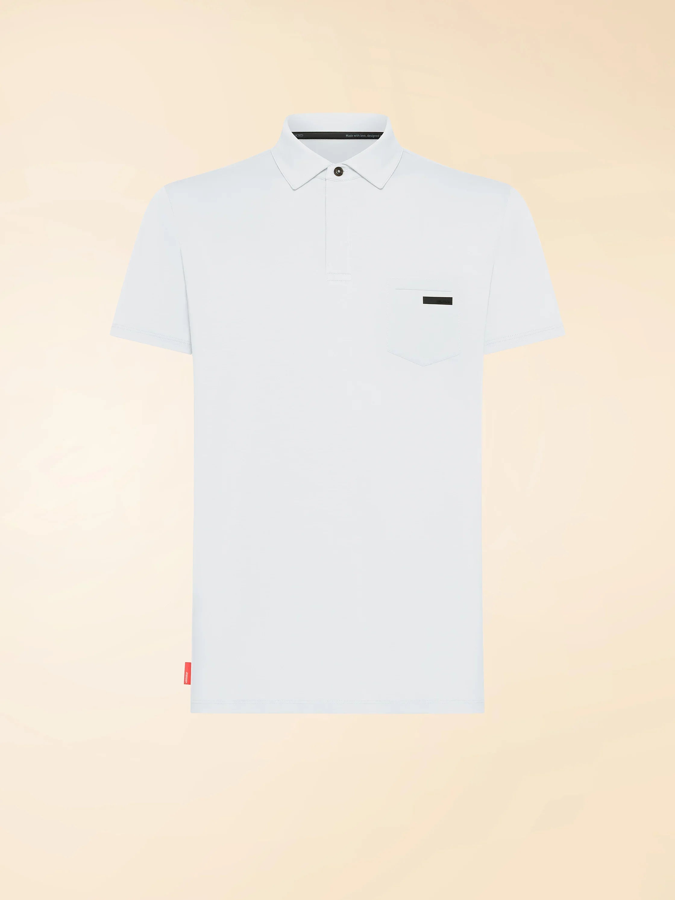 Polo uomo bianca a manica corta con colletto classico e taschino, stile elegante casual.