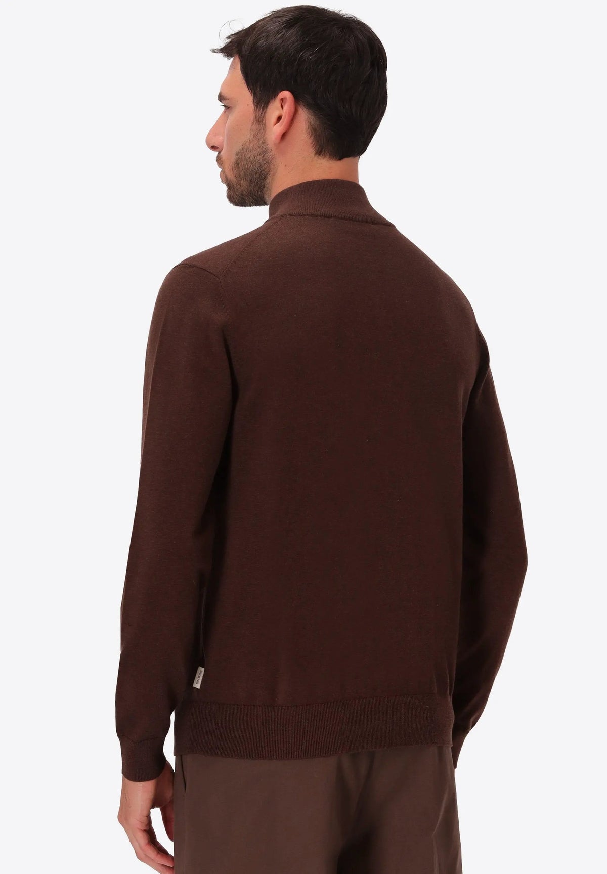 Distretto12 Maglia collo alto con zip Perugino Brown - Dettaglio finiture e texture a coste