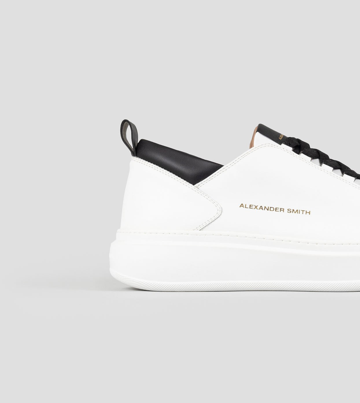 ALEXANDER SMITH WYW 2661 WBK WEMBLEY MAN WHITE BLACK