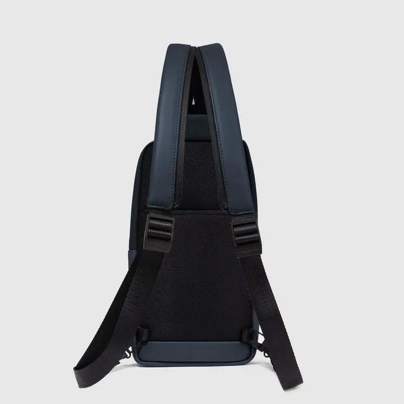 PIQUADRO Zaino monospalla resistente all'acqua