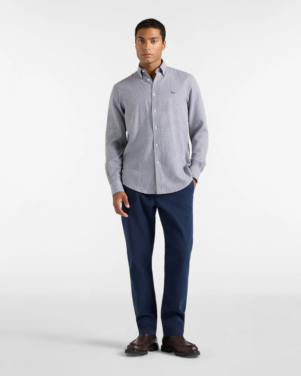 Camicia Uomo Harmont & Blaine armaturato pied-de-poule Regular Fit Ciclamino - Indossata retro