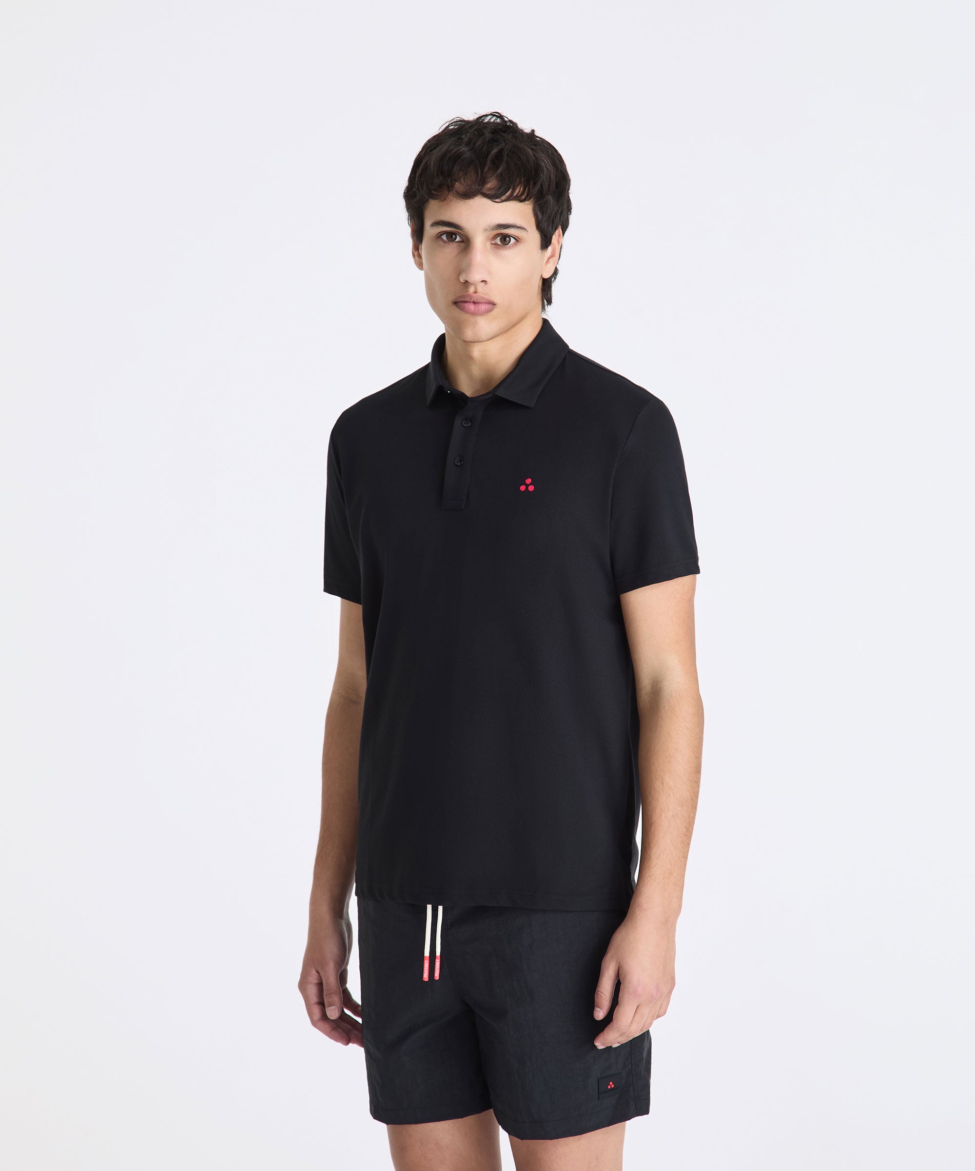 Camicia polo PEUTEREY Mezzola 02 in tessuto nero con collo classico, vista frontale e dettagli visibili.