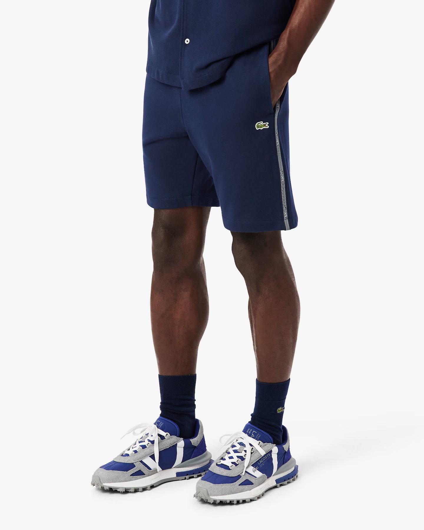 LACOSTE GH0886 166  BERMUDA Shorts in tessuto felpato con striscia con logo regular fit