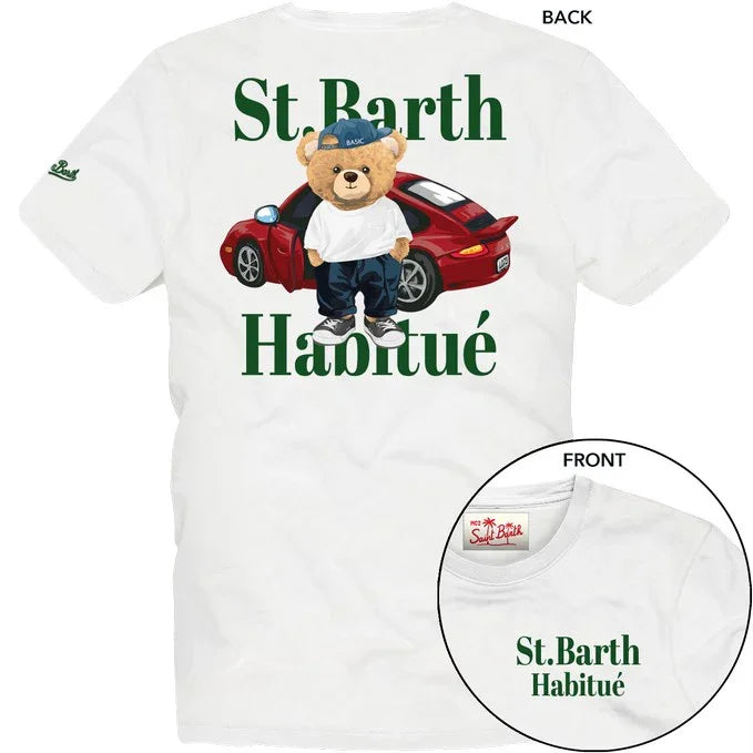 T-shirt bianca con stampa orso, auto rossa e scritta St. Barth Habitué, moda casual uomo