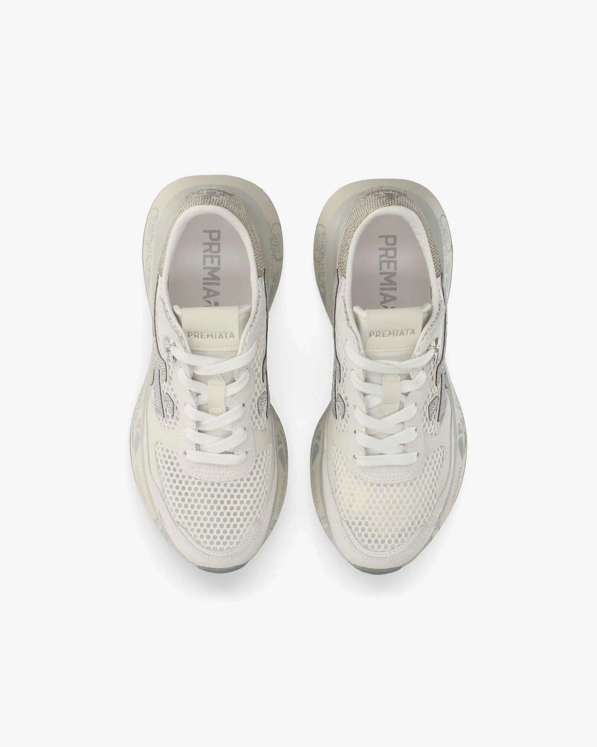 Sneakers uomo bianche Premiata mesh traforata, viste dall'alto, calzature moda uomo