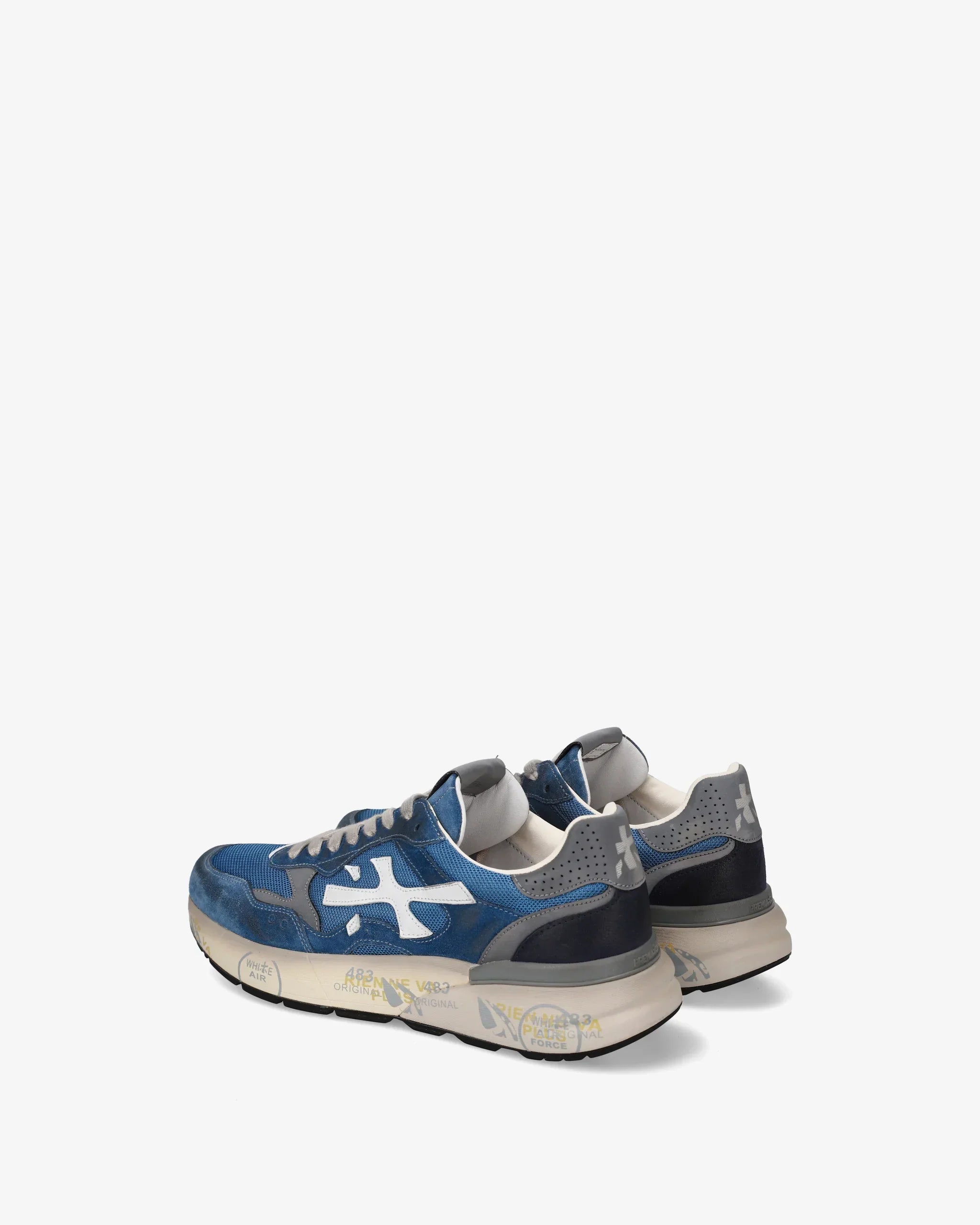 Sneakers uomo blu e grigie con logo bianco, suola beige decorata, stile casual moderno