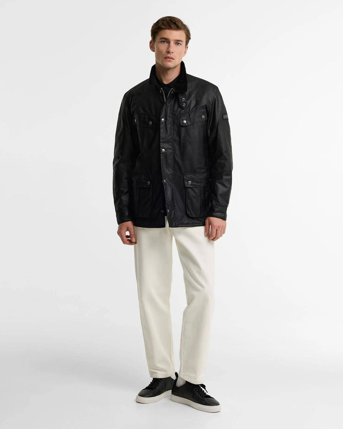 Barbour International Duke Waxed Jacket nero - Indossato look