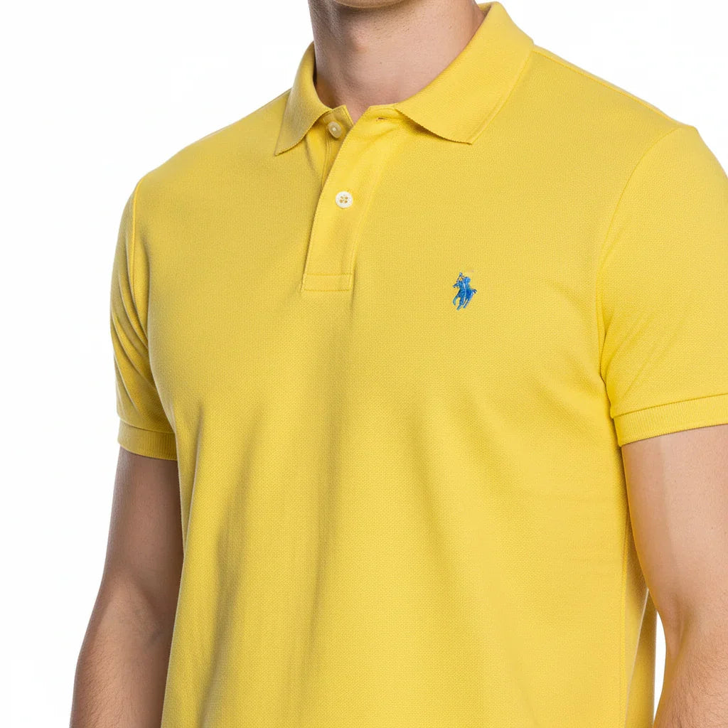 Polo uomo gialla mezza manica con logo ricamato blu, stile casual elegante