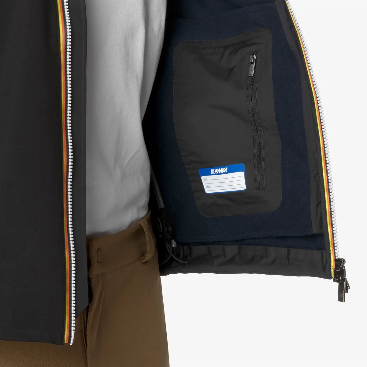 K-WAY Jacko Bonded K6131BW A3C - dettaglio zip impermeabile e tasche, Black - Blue Depth