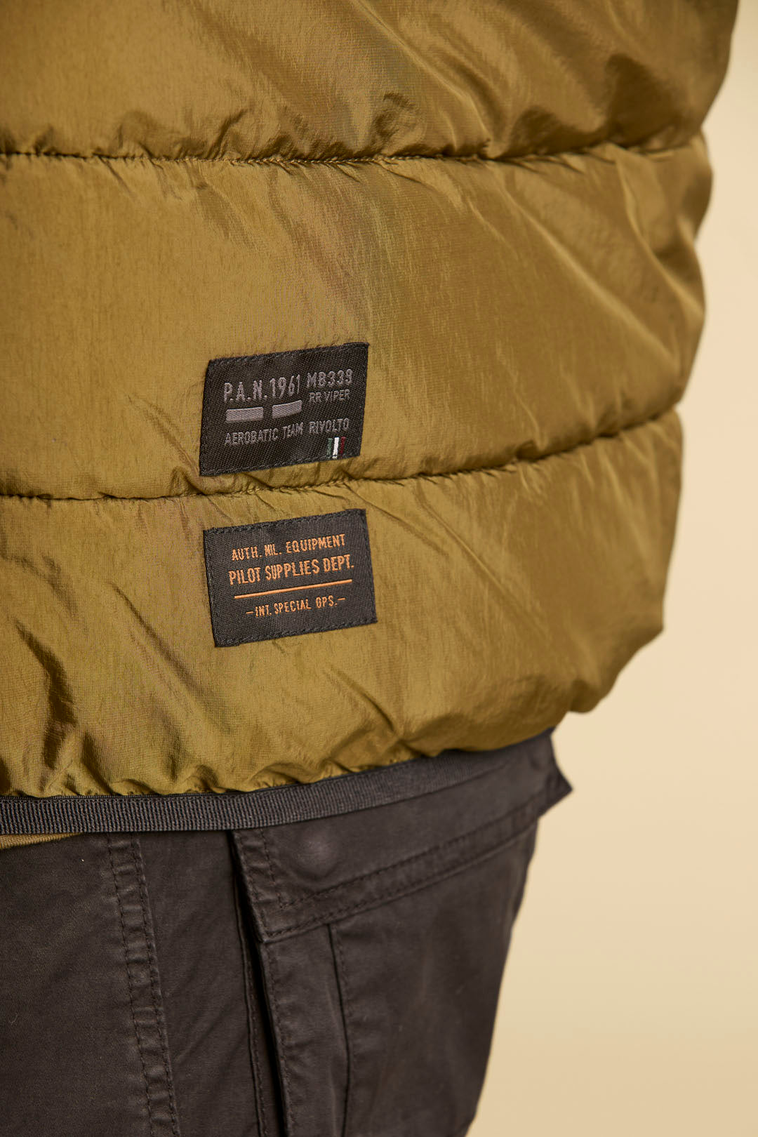 AERONAUTICA MILITARE AB3022UCT04214 07198  BLOUSON JACKET GIUBBINO IN NYLON CRINKLE CANGIANTE - Atelier Fratelli Carbè