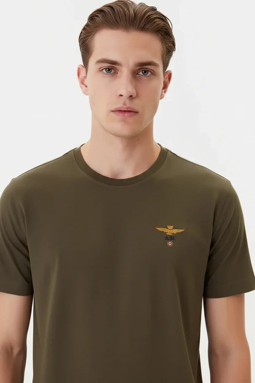 Maglietta verde uomo girocollo, logo ricamato sul petto, vestibilità regular fit.