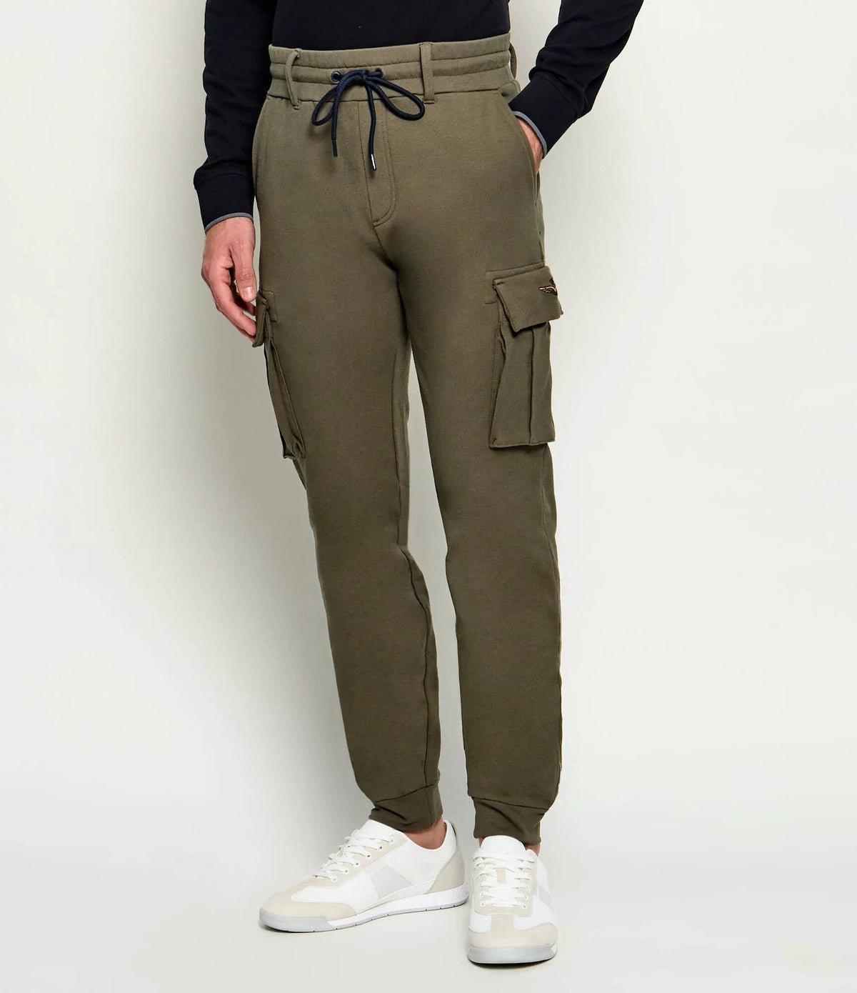 Aeronautica Militare Sweat Pant Cargo Uomo Tea Leaf - Dettaglio Tascone Cargo