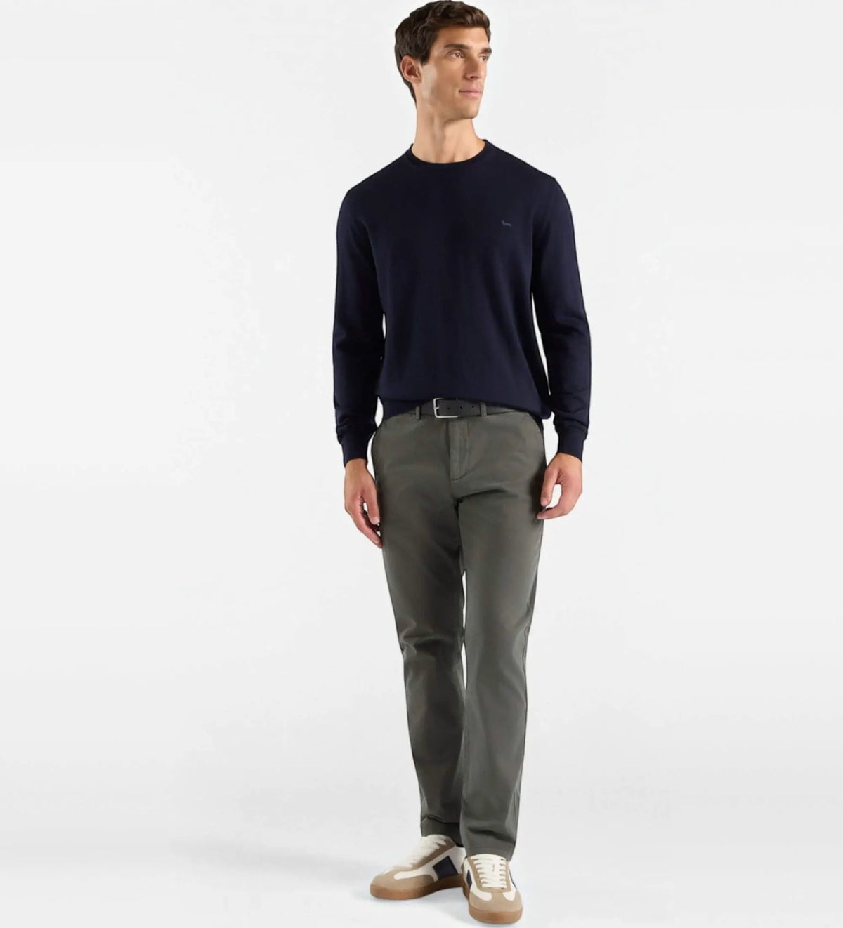 Harmont & Blaine Maglione Paricollo Basic Merino HRR001030478 Blu Navy - Dettaglio scollatura e rifiniture