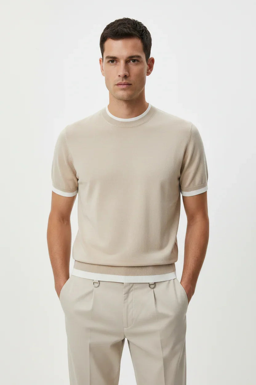 Maglietta uomo beige a maniche corte con bordi bianchi, stile elegante e minimalista
